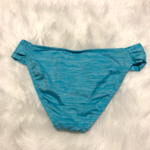 Mossimo - Picture 2 of 3